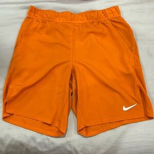 Nike Victory Tennis Men’s Shorts Orange size medium